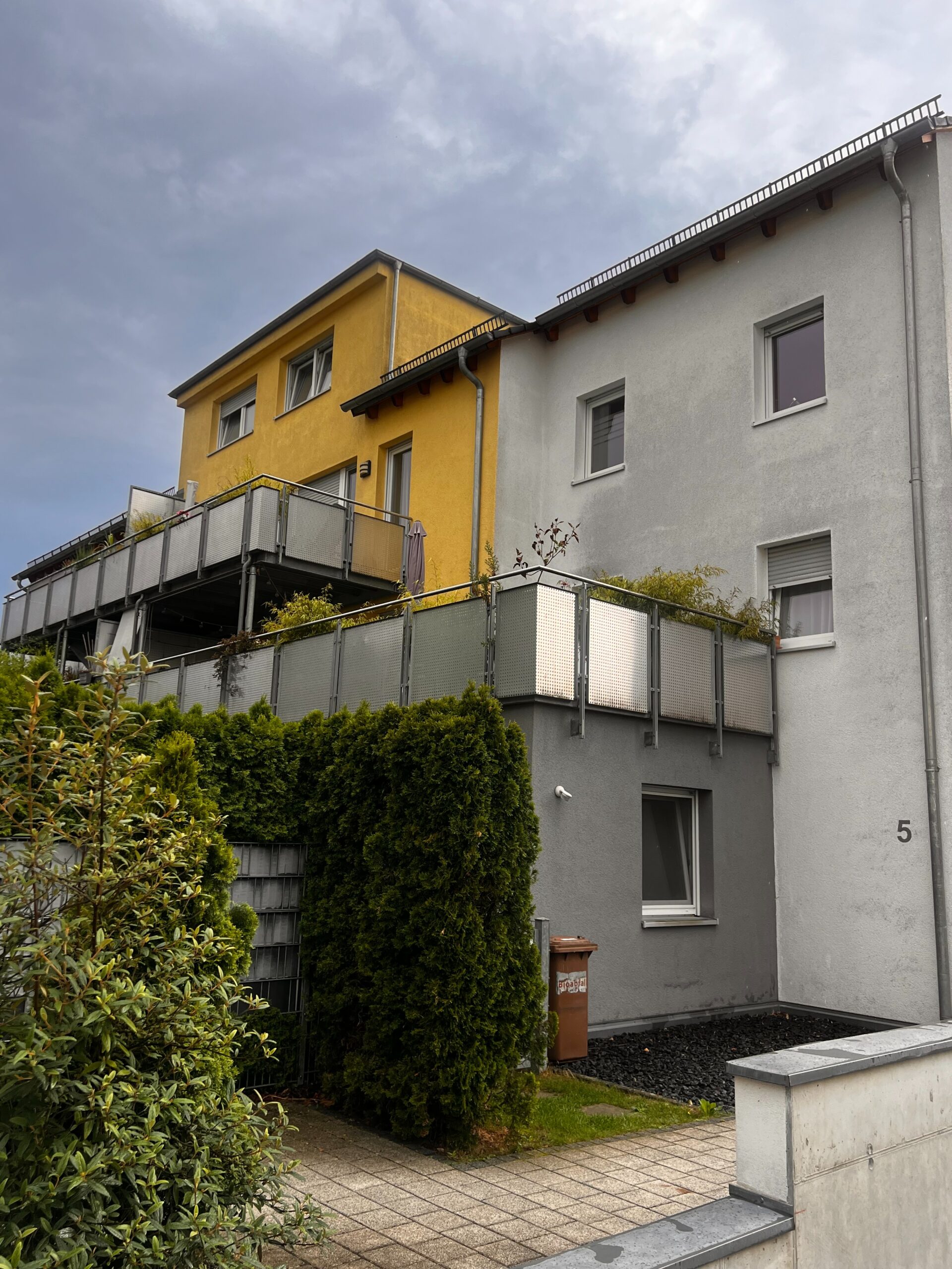Moderne 3-Zimmer-Wohnung mit Balkon in ruhiger Lage von Lauf – 92 m² im 1. OG mit Aufzug