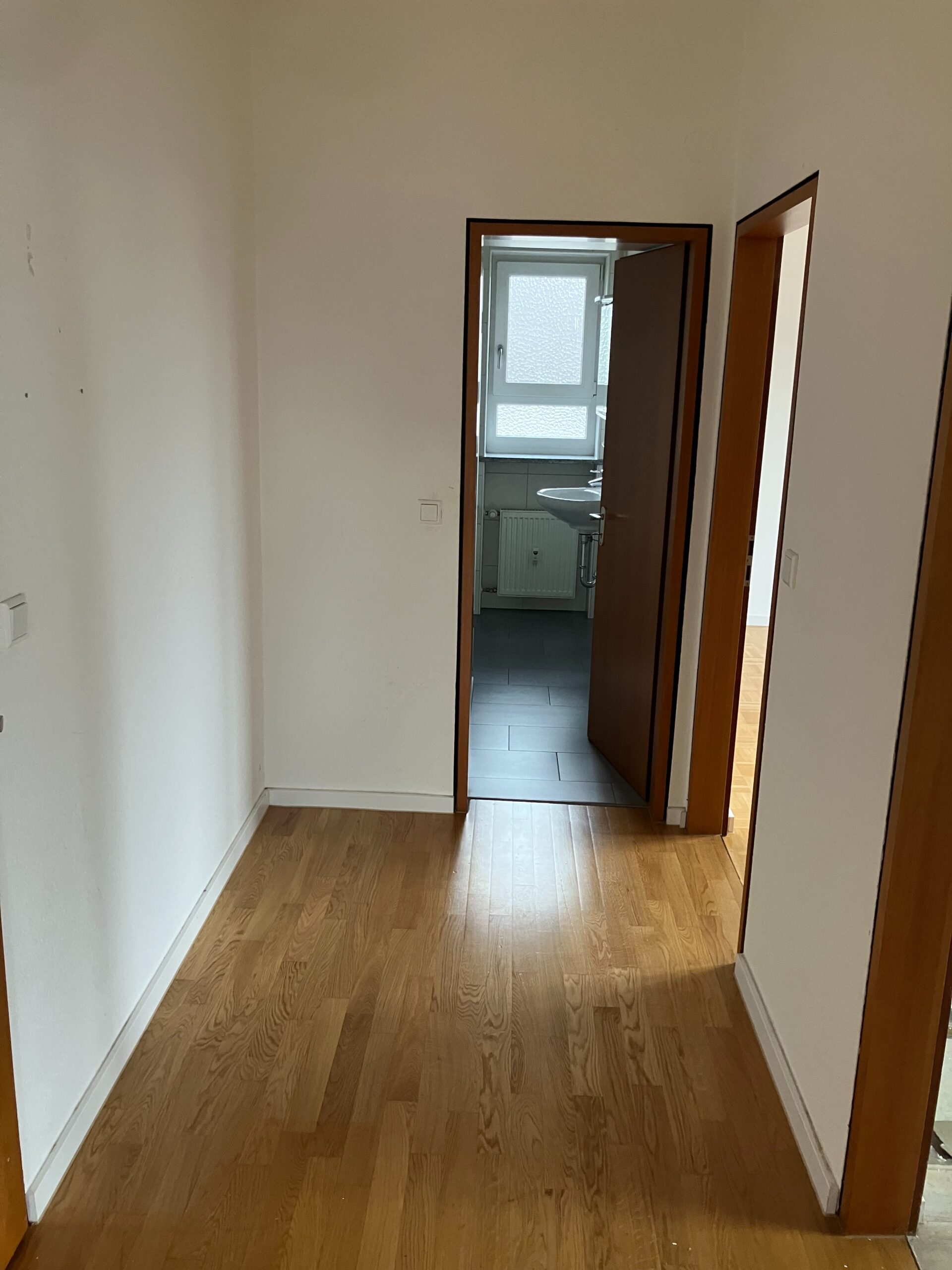 Großzügige 2-Zimmer-Wohnung in Schwaig